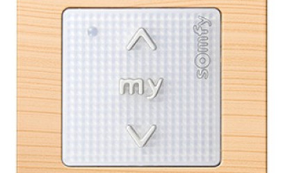 Рулонная штора D40мм на базе электропривода Sonesse 40 — Светлый бамбук — фото